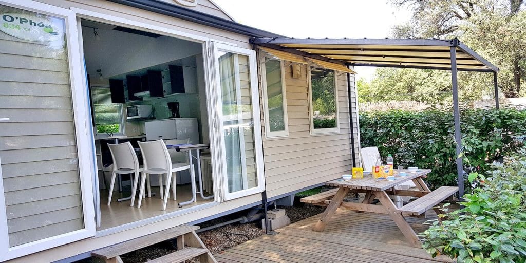 location mobil home six fours grassois terrasse
