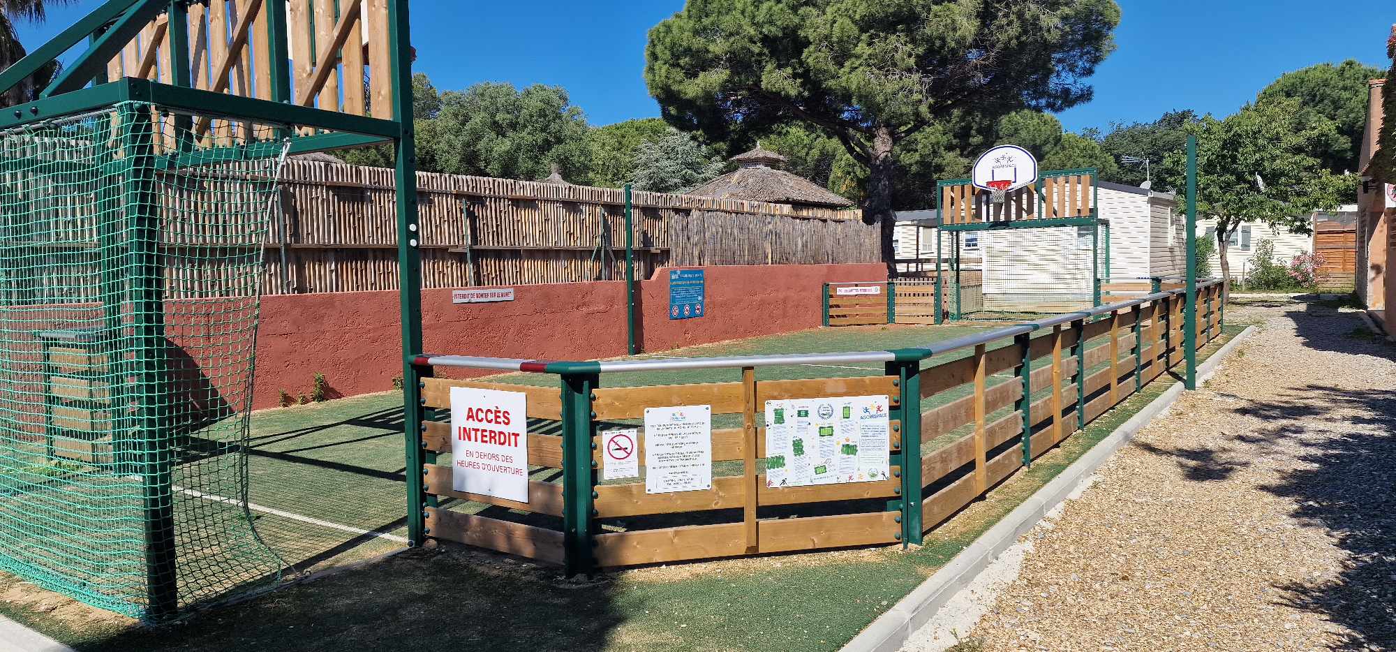 Terrain foot du camping à Six Fours les Plages dans le Var